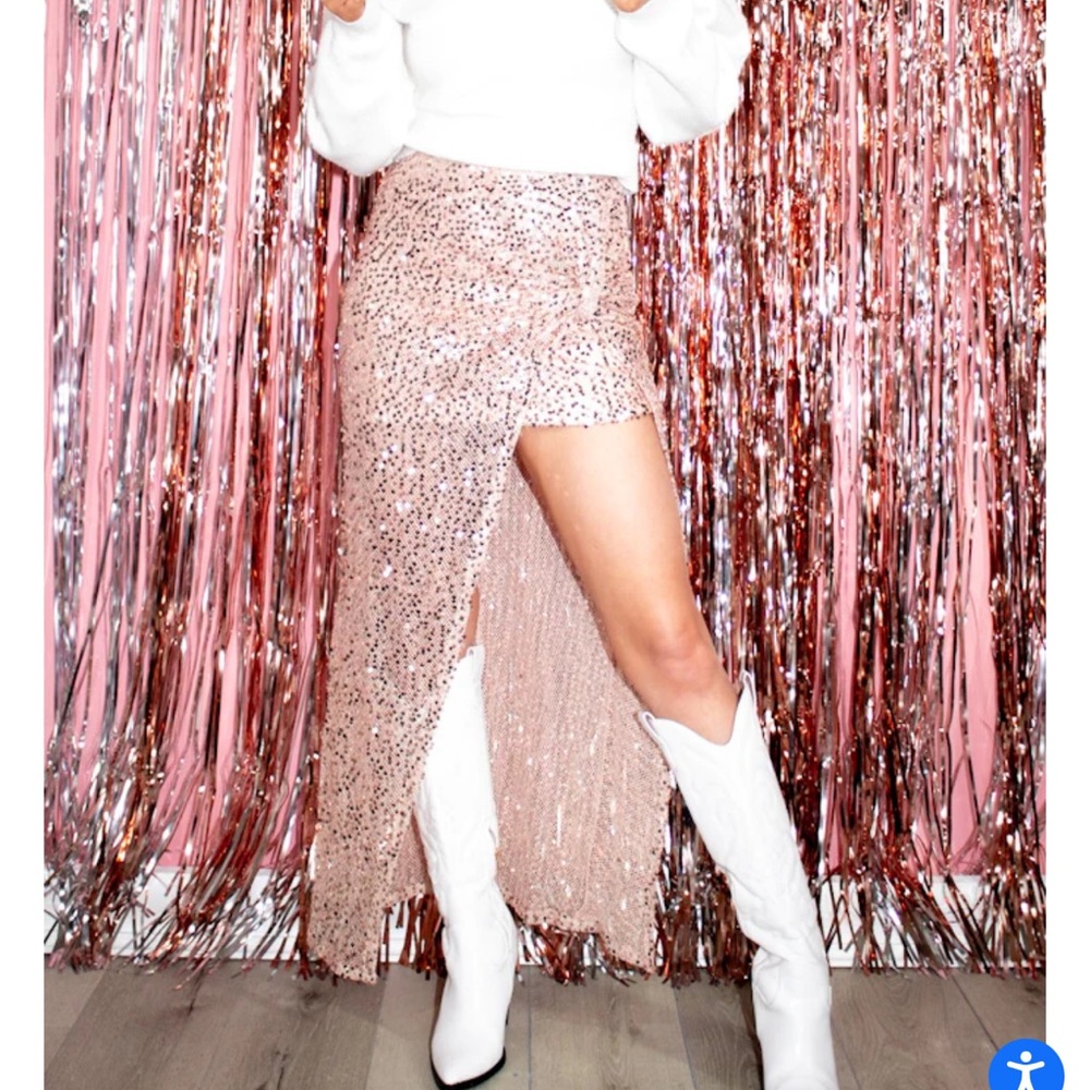 The Tiny Closet Rose Gold Maxi Sequin Skirt- size L